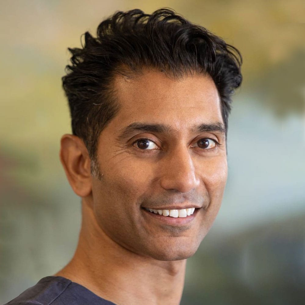 Dr Davinder Raju