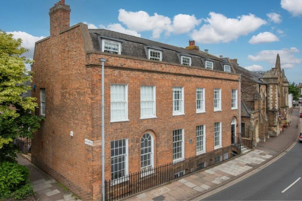 Appetite for healthcare investments remains strong, says Christie & Co, as it completes 8 freehold dental deals