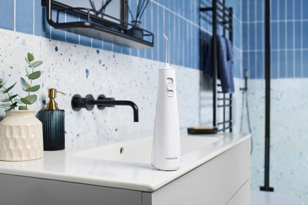 Simple interdental cleaning with Cordless Pulse